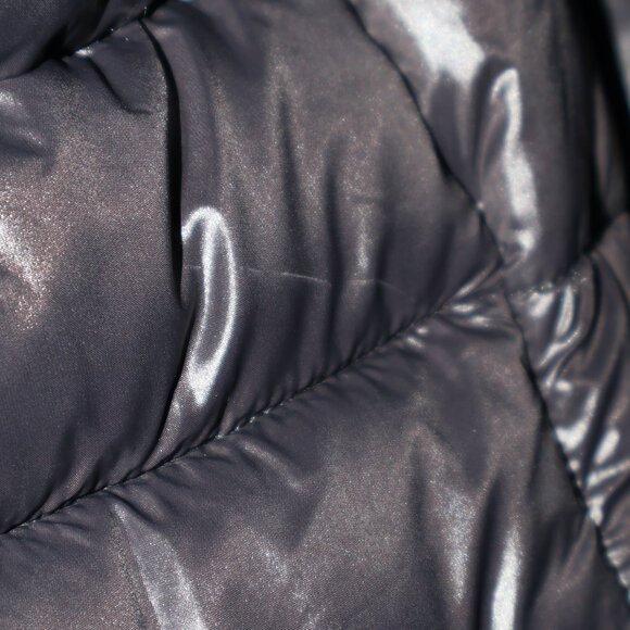 Jackson Hole Lightweight Puffer Jacket – Black (Women’s L) - Picture 5 of 10